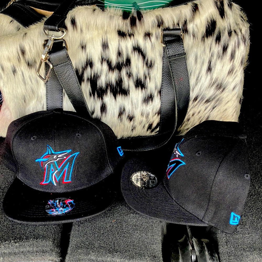 New era Miami Marlins Hat SnapBack 1 for $17 or 2 for $30 new never work